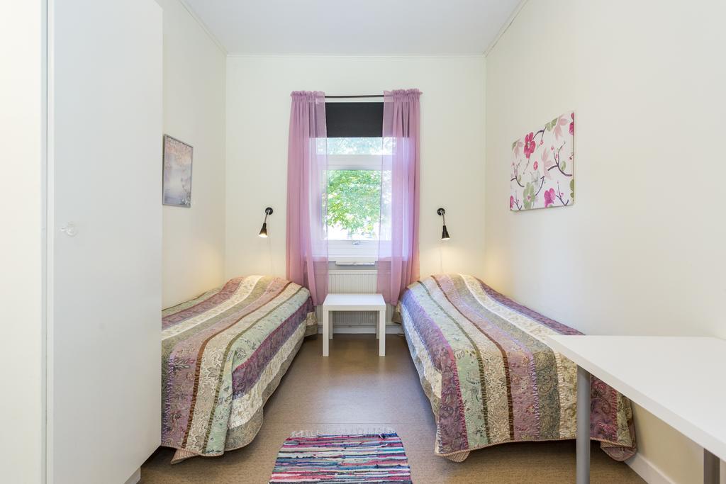 Brukshotellet Roma B&B Romakloster Exterior photo