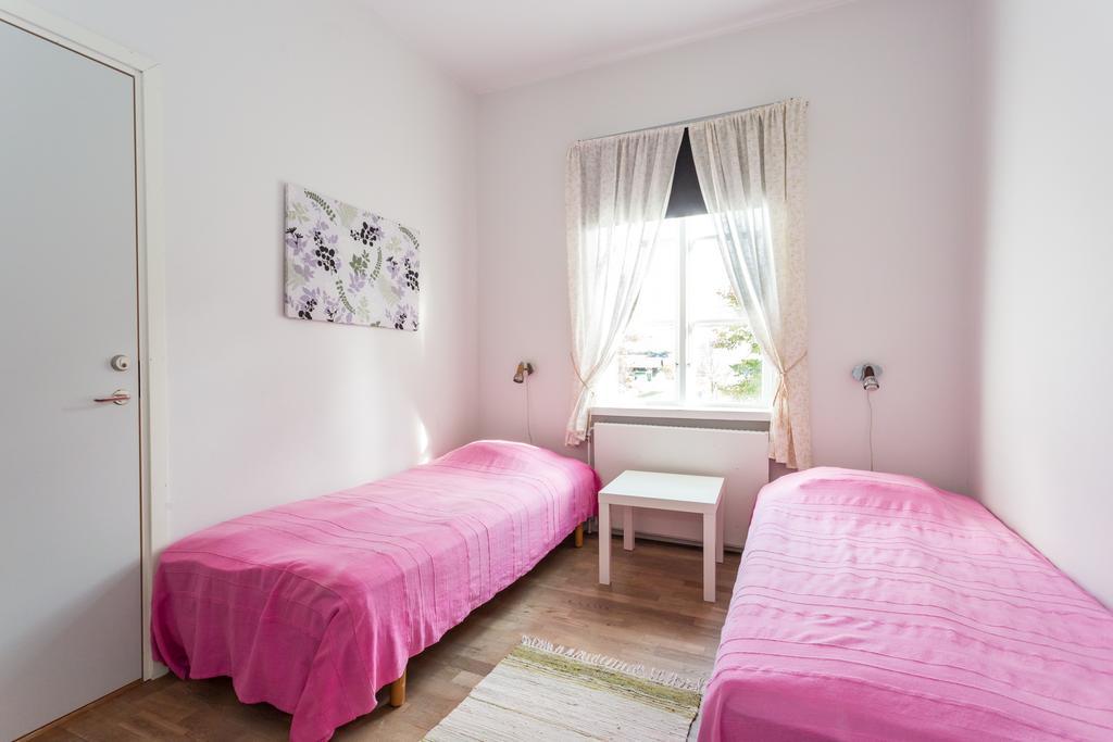 Brukshotellet Roma B&B Romakloster Exterior photo