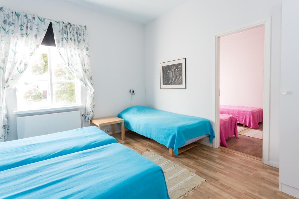 Brukshotellet Roma B&B Romakloster Exterior photo